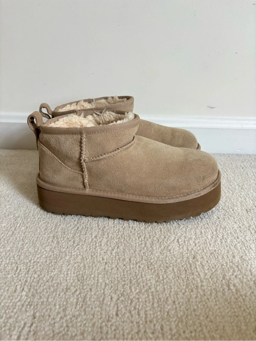 UGG Classic Ultra Mini Platform Boots BK 4